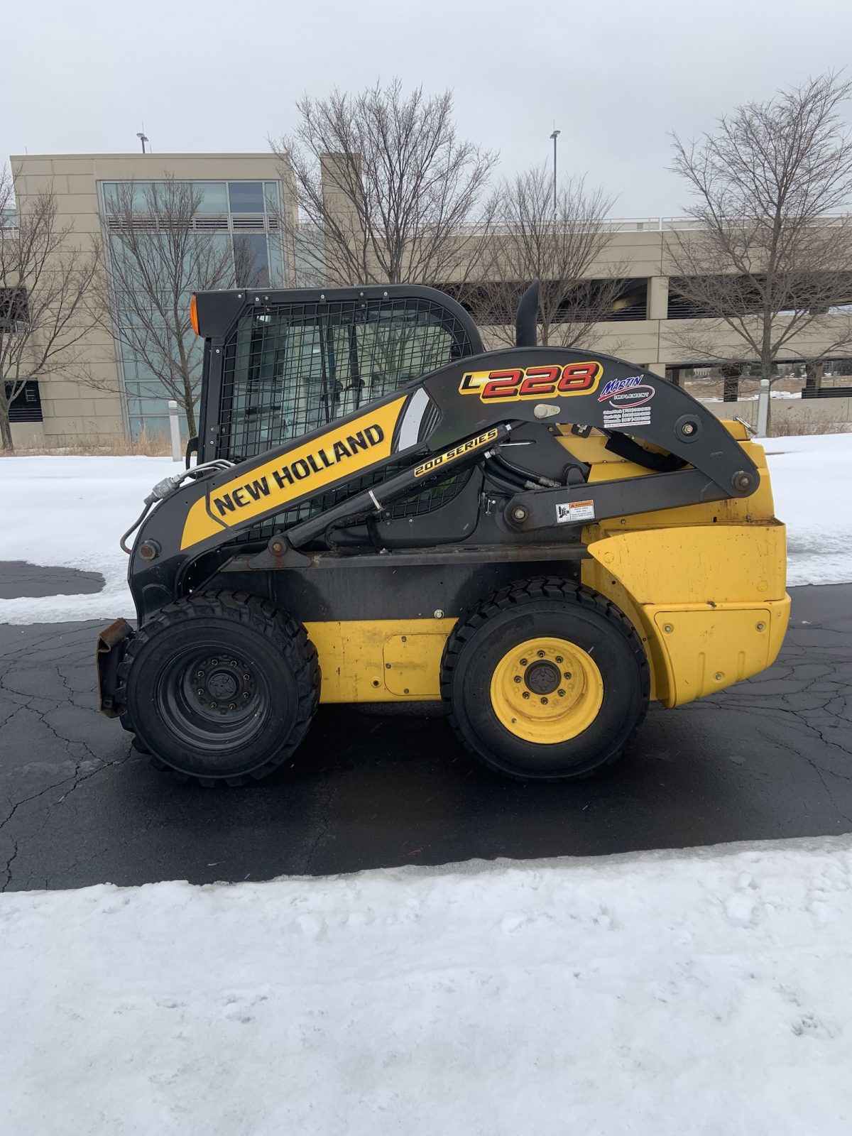 2017 New Holland L228