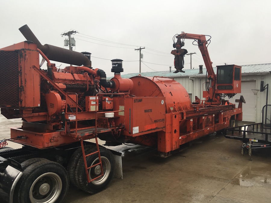 1996 Morbark Waste Grinder